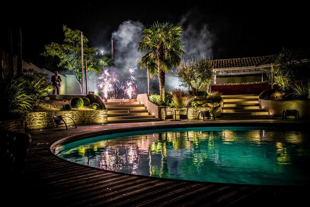 The Originals Boutique, Hôtel La Grange, Niort - ניור - בריכה