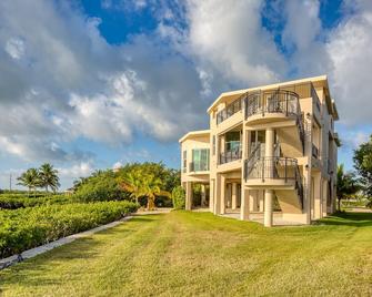 Luxurious Key Largo Oceanfront 3 Bed 3 5 Bath suite - Key Largo - Gebäude