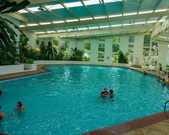 Coral Clubes Santa María - Juchitepec de Mariano Riva Palacio - Piscina