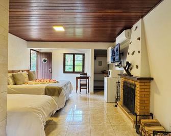 Chalés Leopoldo - Monte Verde - Bedroom