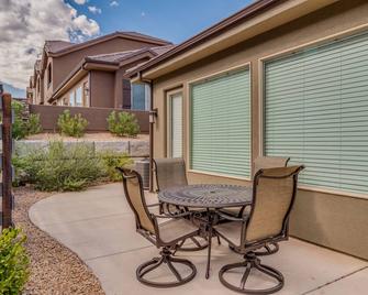 Zion's Point at Coral Ridge Pet Friendly! - Washington - Patio