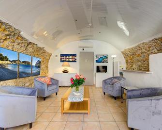 Hotel Des Calanques - Cassis - Obývací pokoj