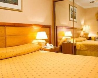 Hotel Provincial - Mendoza - Habitación