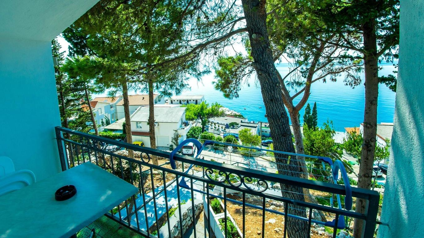 Beach Hotel