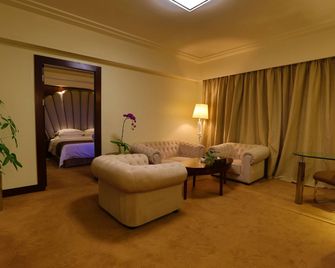 Ramada by Wyndham Chengdu North - Chengdu - Sala de estar