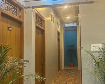Hotel Sangam Village - Prayagraj - Flur