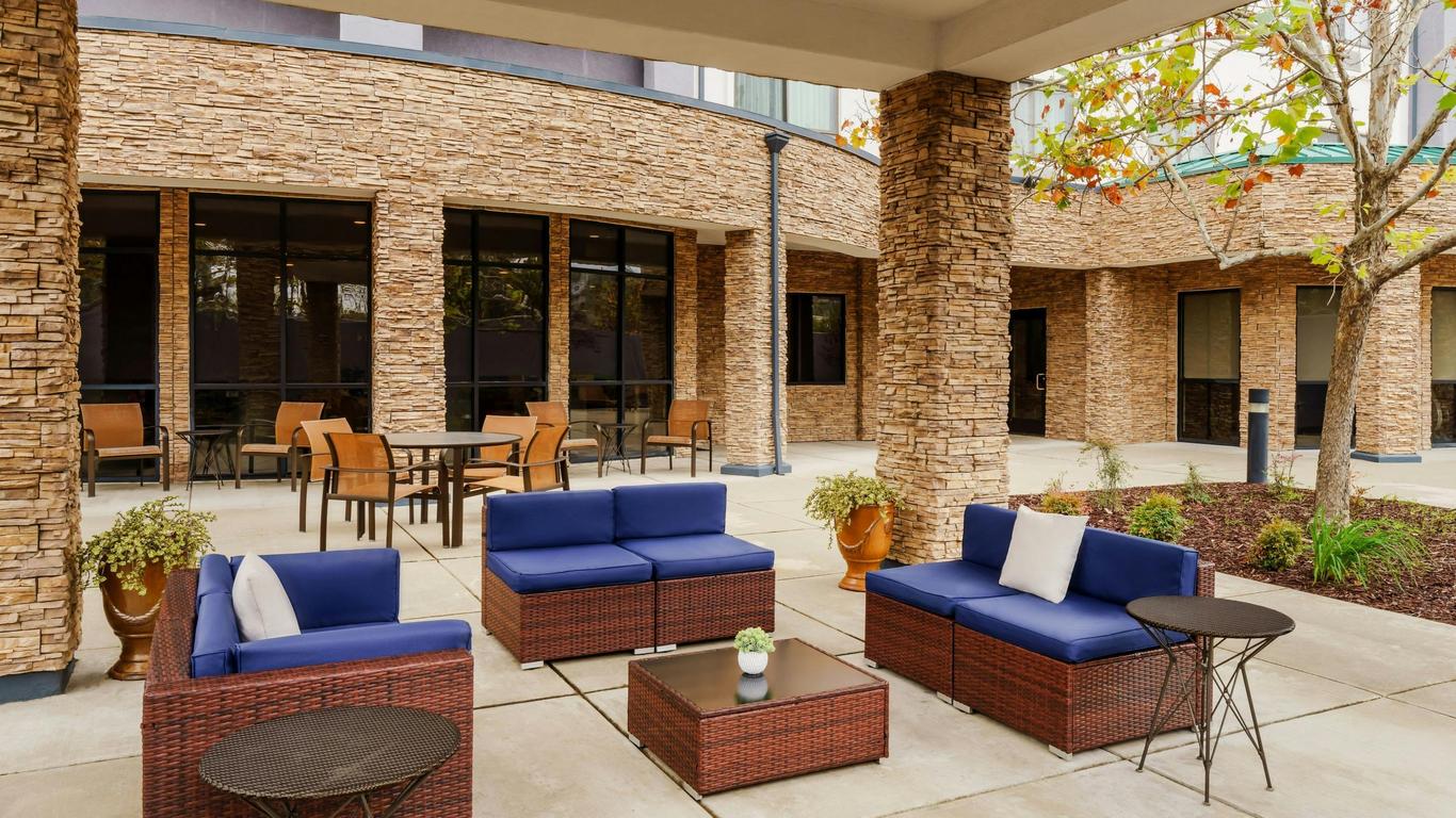 Courtyard by Marriott Sacramento Folsom