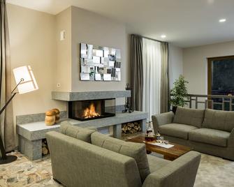Hotel Resort & Spa Miramonti - Rota D'Imagna - Living room