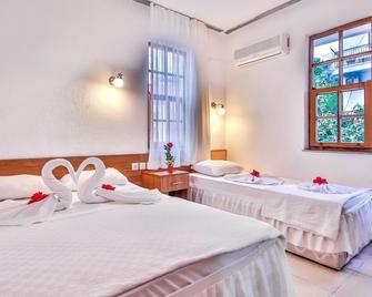 Meltem Pansiyon - Kaş - Bedroom