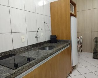Pousada Residencial Oliveira - Florianópolis - Cozinha