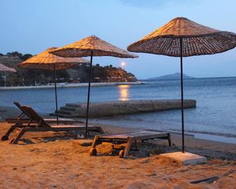 ada-art guesthouse - Marmara - Playa
