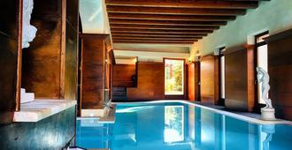 拉斯多洛娜斯溫泉別墅酒店 - 阿格羅 - 阿勒蓋羅 - 游泳池