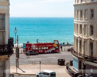 a&o Brighton Beach - ברייטון אנד הוב