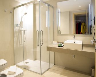 Hotel Plaza De La Paz - Haro - Badkamer