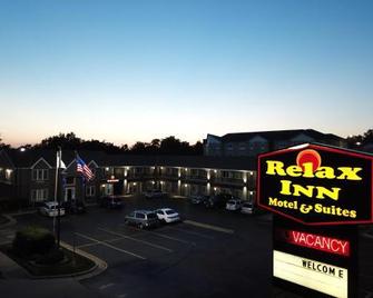 Relax Inn Motel And Suites Omaha - Omaha - Edificio