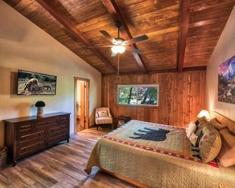 La Cabana - Oakhurst - Sypialnia