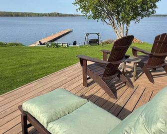 Keeler Bay Lakefront 2br Cottage -Catamount- - South Hero - Patio