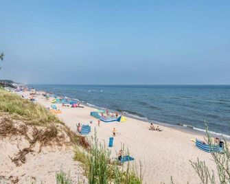 Cottage in Lazy Near Beach and Lake Jamno - Łazy - Plaża