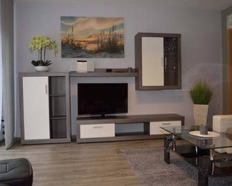 Ferienwohnung Anita - Mengen - Wohnzimmer