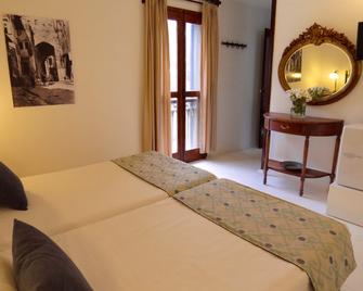 Hotel Kalehan - Selçuk - Bedroom