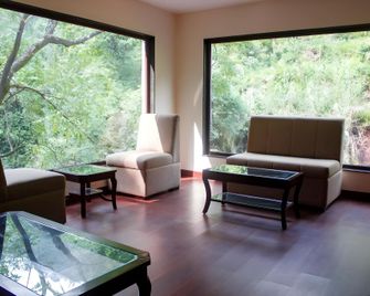 Savoy Greens, Jabli - Kasauli - Budova