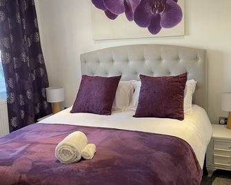 Heathrow lodge - Hayes - Bedroom