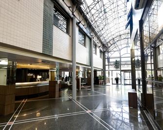 Master Porto Alegre Hotel - Av Carlos Gomes, Próximo ao Consulado Americano - Porto Alegre - Lobby