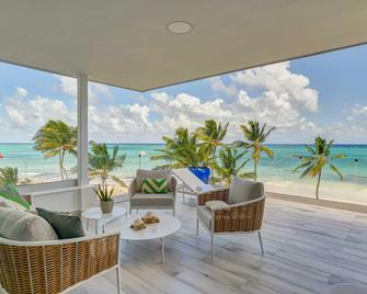 Costa Atlantica Beach Condos - Punta Cana - Balcón