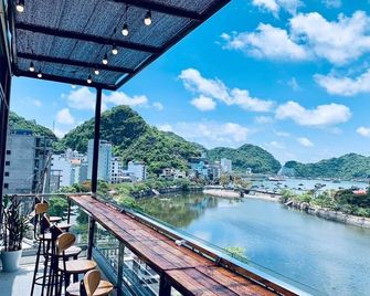 Rustic house - Cat Ba - Varanda