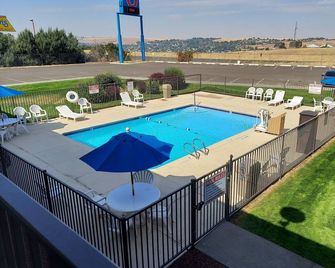 Motel 6-Pendleton, Or - Pendleton - Bazén