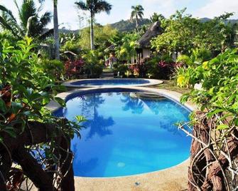 Tierra de Lago - Los Baños - Pool