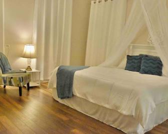 Luxury Victorian King Bed Home: No Cleaning Fee - Winnsboro - Habitación