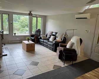 Chalet Scott Spa Sur Rivière - Scott - Sala de estar