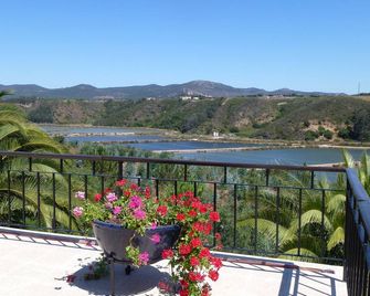 House on the rio Mira estuary 7 bedrooms and 6 bathrooms - Vila Nova de Milfontes - Balkon