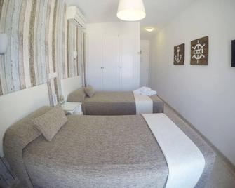 Hostal Del Mar - Tossa de Mar - Chambre