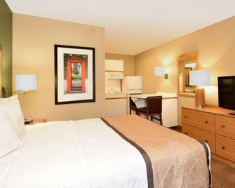 HomeTowne Studios by Red Roof Chantilly - Chantilly