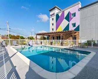 Spark by Hilton Dothan - Dothan - Pool