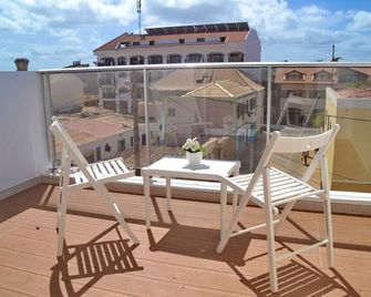 Ouril Hotel Julia - Santa Maria - Balkon