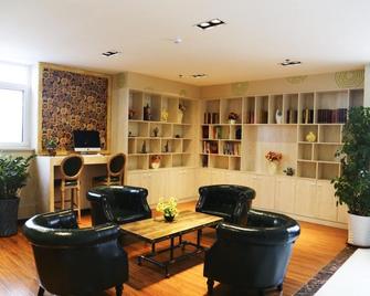 GreenTree Inn High-tech Zone Shandong University Bathing Beach Hotel - Weihai - Lounge