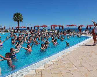 Club Esse Costa dello Ionio - Marina di Mandatoriccio - Pool
