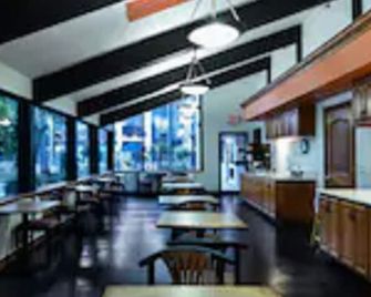 Motel 6 Ontario Ca Convention Center-Airport - Ontario - Restaurant