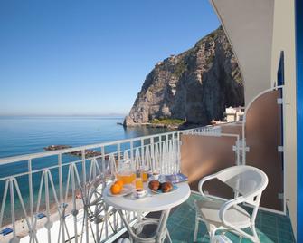 Mar Hotel Alimuri - Meta - Balcone