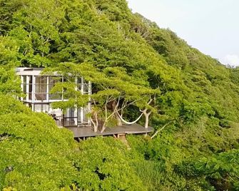 Izu Cliff House - Minamiizu - Vista del exterior