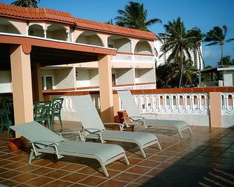 Luquillo Sunrise Beach Inn - Luquillo - Balkon