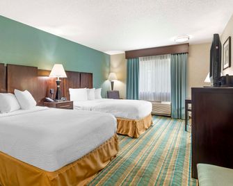 Best Western Plus Berkshire Hills Inn & Suites - Pittsfield - Habitación