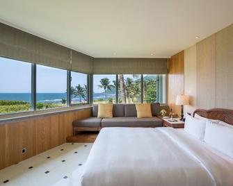 Sizihwan Sunset Beach Resort - Kaohsiung City - Bedroom