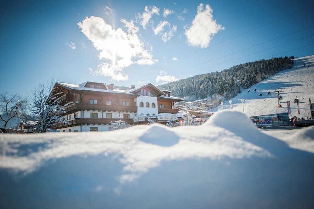 فندق ألبينس غورميه مونتانارا