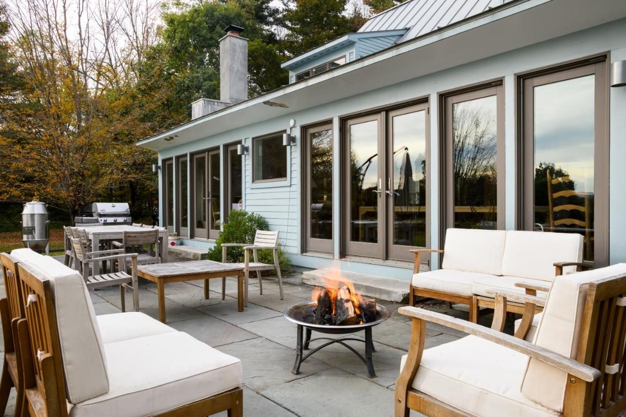 Luxury Berkshire Retreat with Pool and Hot Tub and Sleeps 18