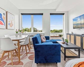 Cozy Studio Escape Near Downtown Minneapolis - 明尼阿波利斯 - 客廳