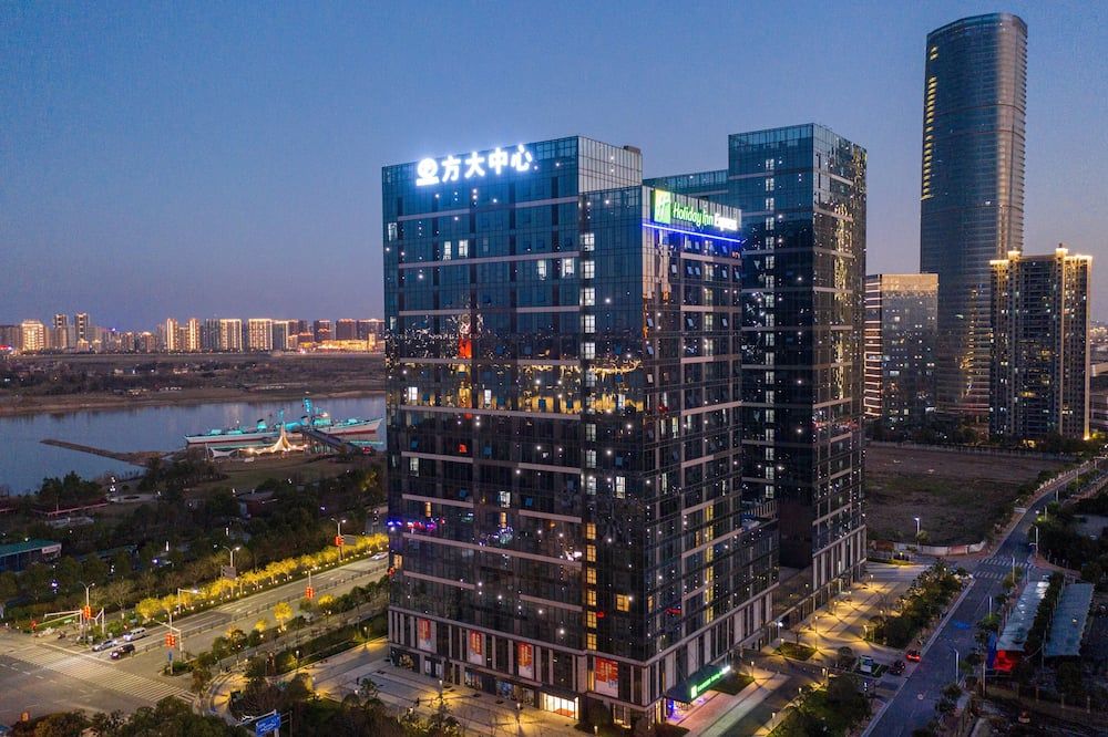 Holiday Inn Express Nanchang Riverside By IHG - נאנצ'אנג - בניין